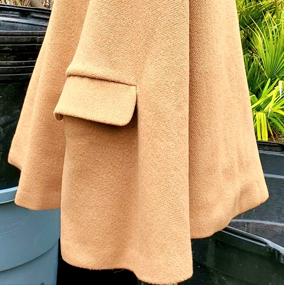 Juicy Couture Sweet Caramel Wool Dress Cape Jacket Size XL - Picture 4 of 7